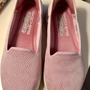 Skechers Slip-ins: On the GO Flex - Astonish, size 6.5 color Blush